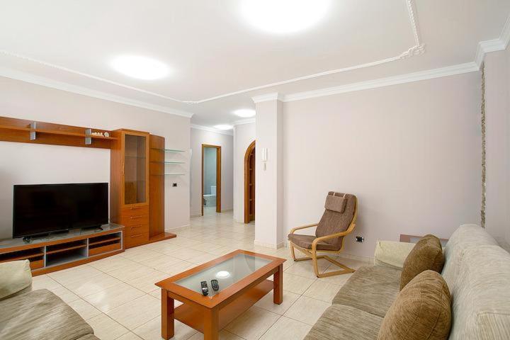 Aeropuerto Gran Canaria Apartamento Vacacional Carrizal ภายนอก รูปภาพ